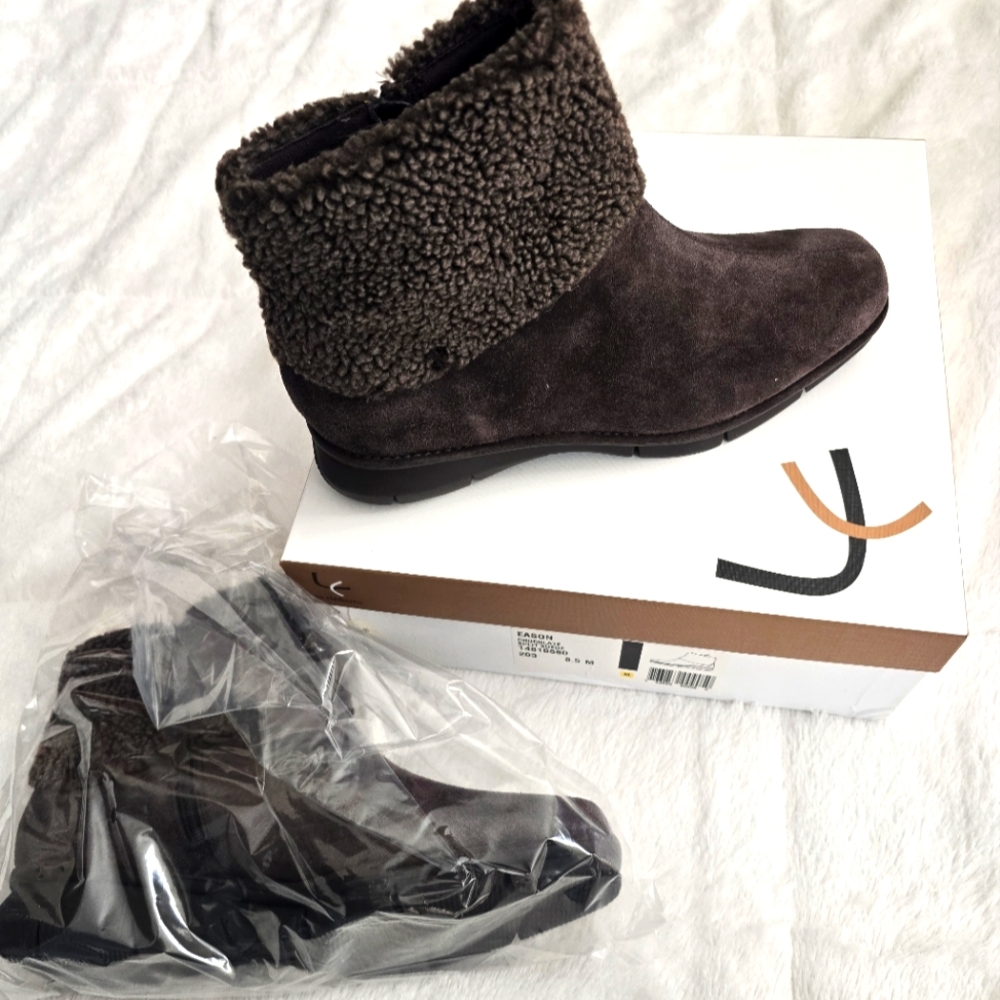 Liz Claiborne Chocolate Split Suede Boots